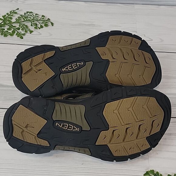 Keen Newport multi-sport Sandals Khaki  Olive Mens Size 11 main image 4